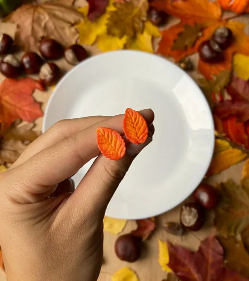 Podzimní lístky oranžovočervené (peckové náušnice)