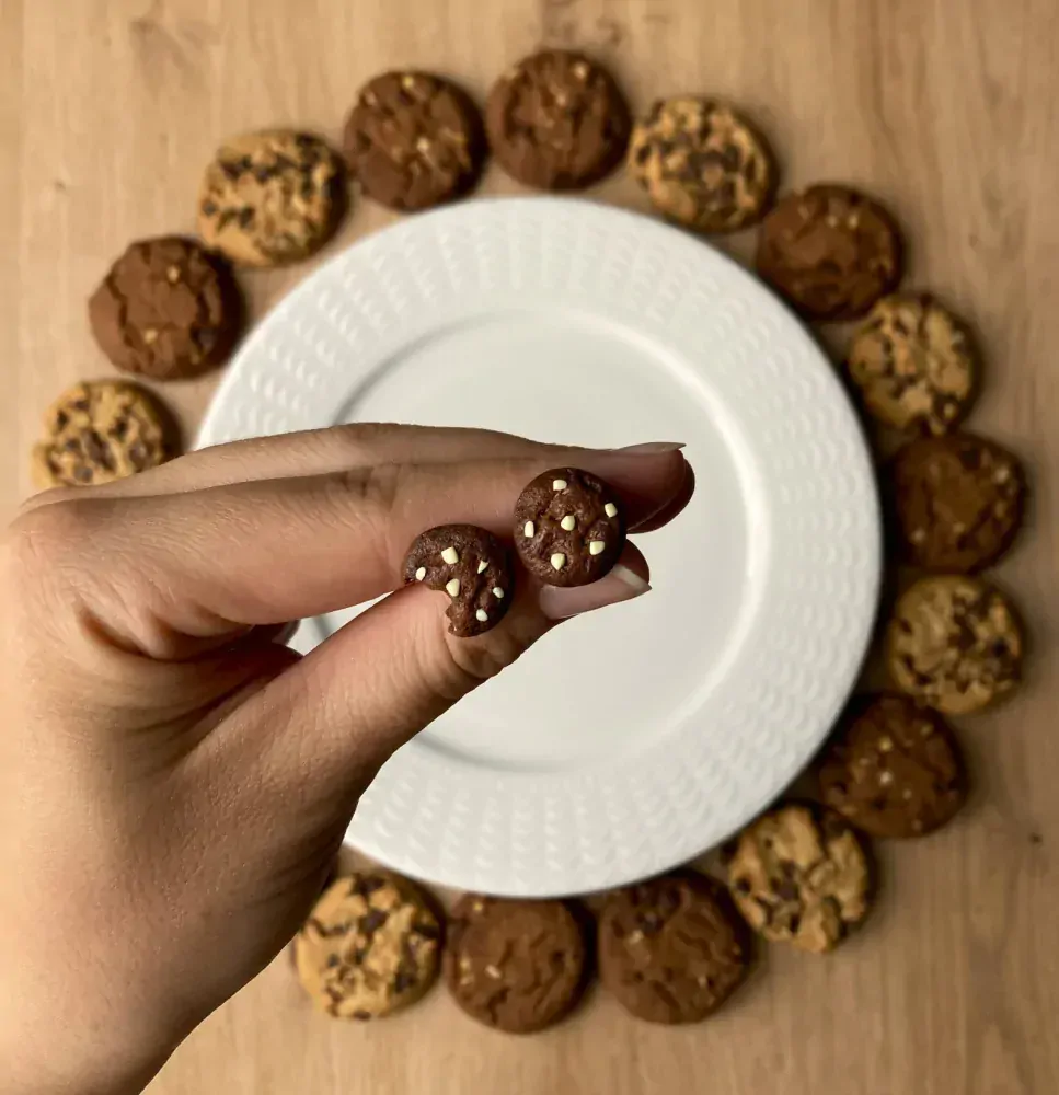 Cookies tmavé nakousnuté (peckové náušnice)