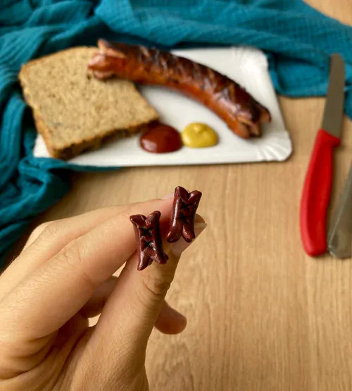 Buřtíky (peckové náušnice)