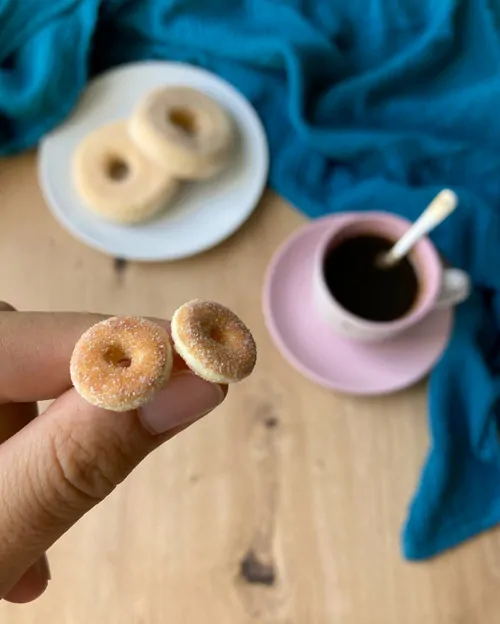 Donutky obalené v cukru (peckové náušnice)