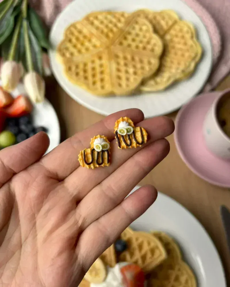 Banánové waffle (peckové náušnice)