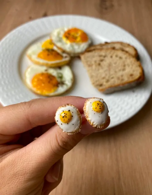 Volská oka pěkně kořeněná (peckové náušnice)