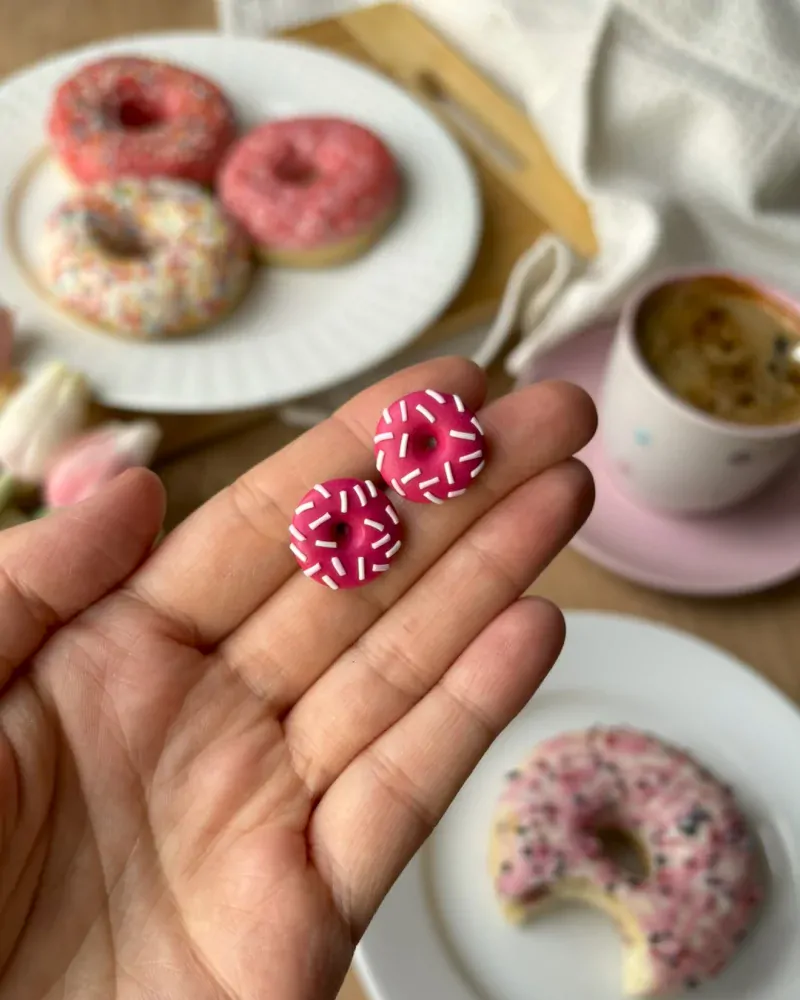 Donuty tmavě růžové (peckové náušnice)