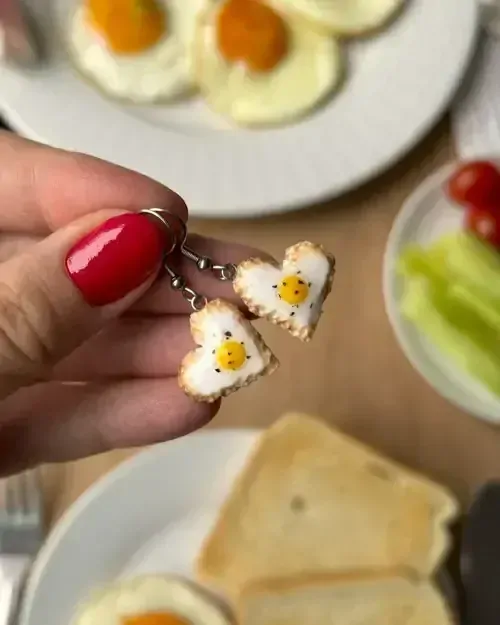 Srdíčková volská oka (visací náušnice)
