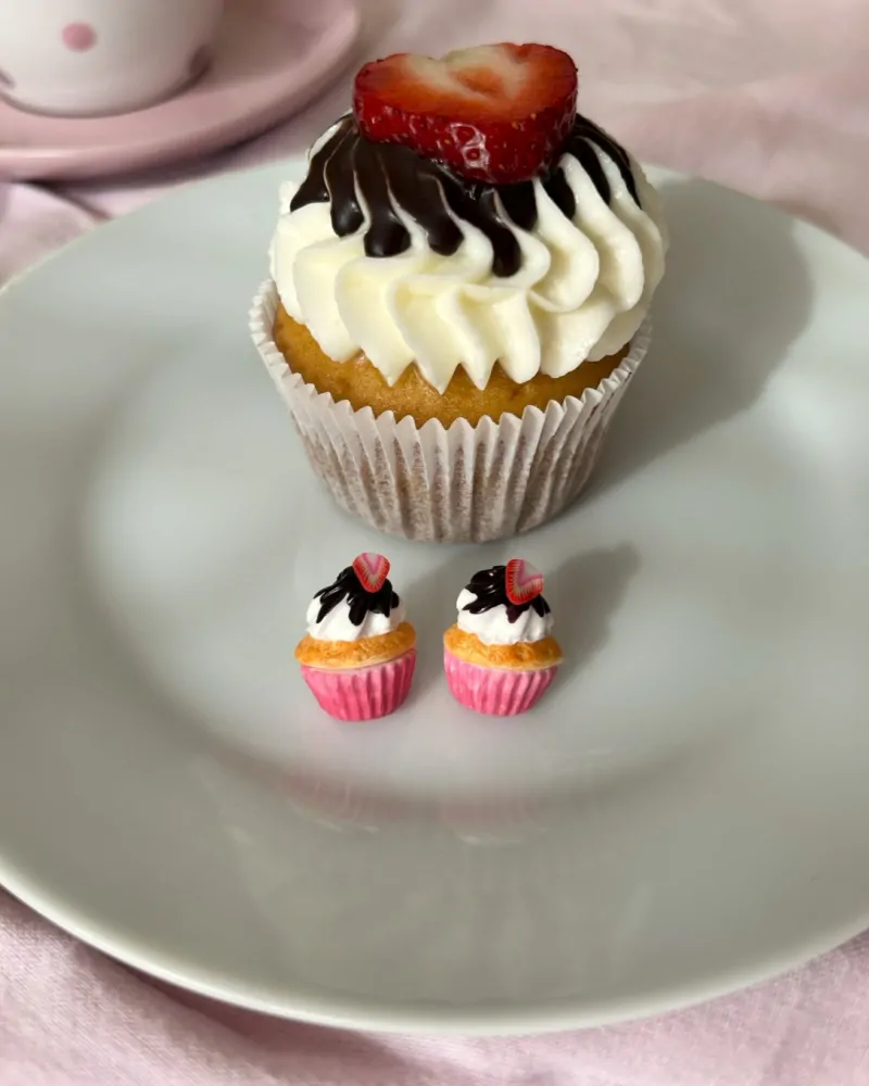 Náušnice DEWEWE dva cupcaky (peckové náušnice)