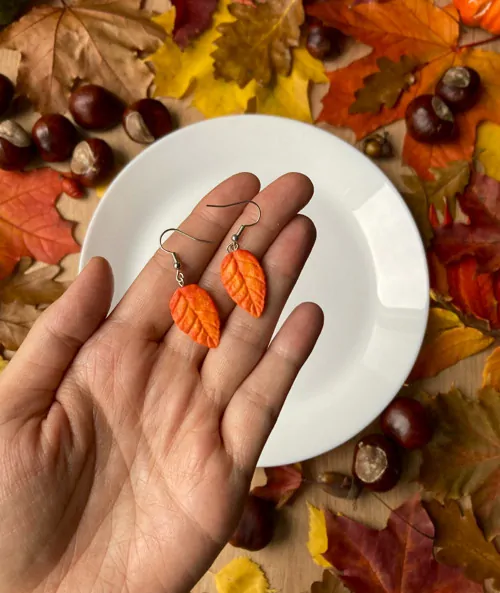 Podzimní lístky oranžovočervené (visací náušnice)