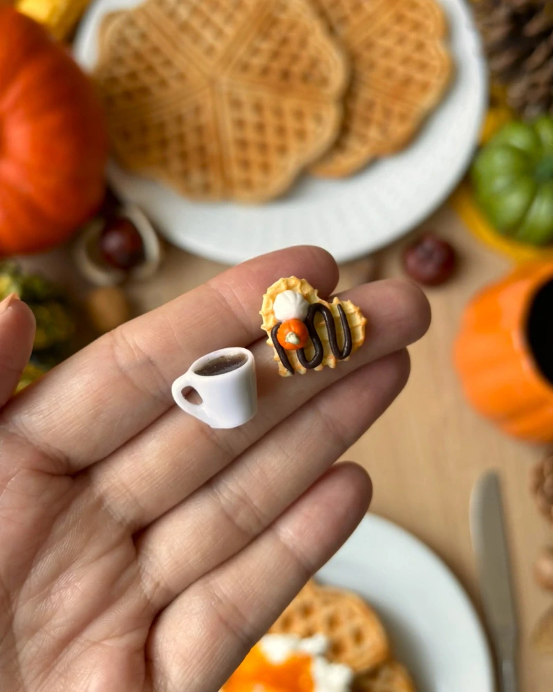 Dýňová waffle s kávou (peckové náušnice)