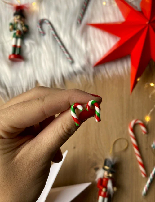 Vánoční lízátka (candy canes) (peckové náušnice)