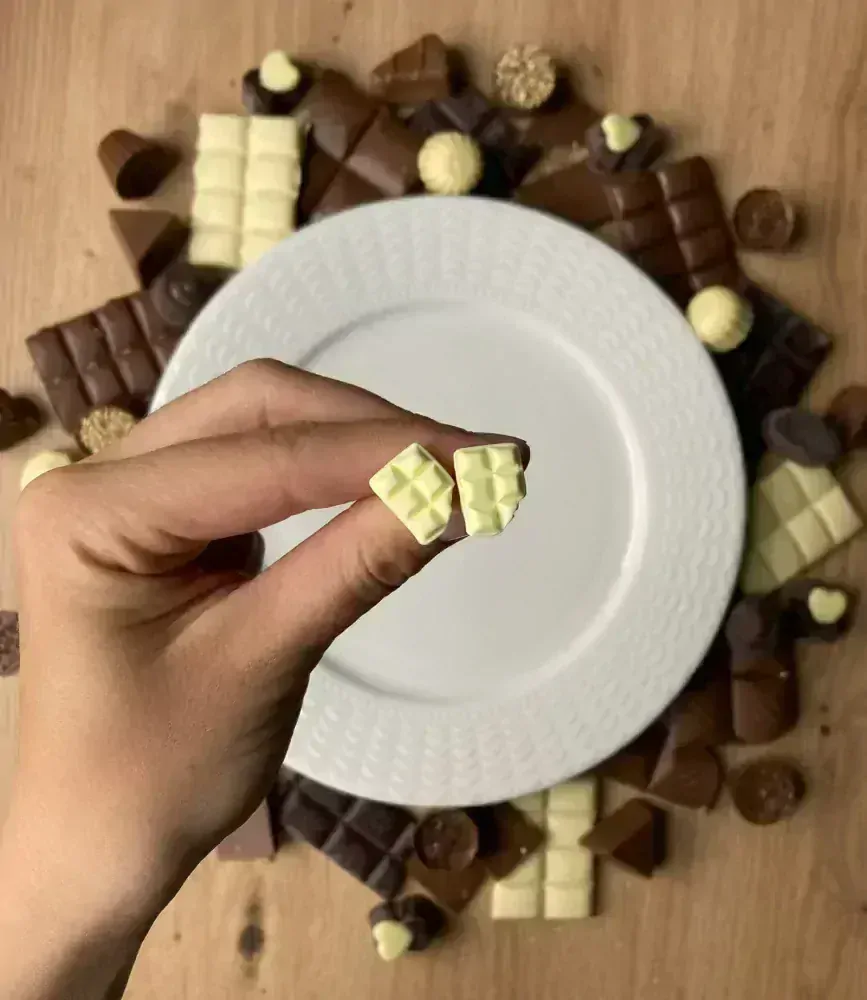 Čokolády bílé (peckové náušnice)