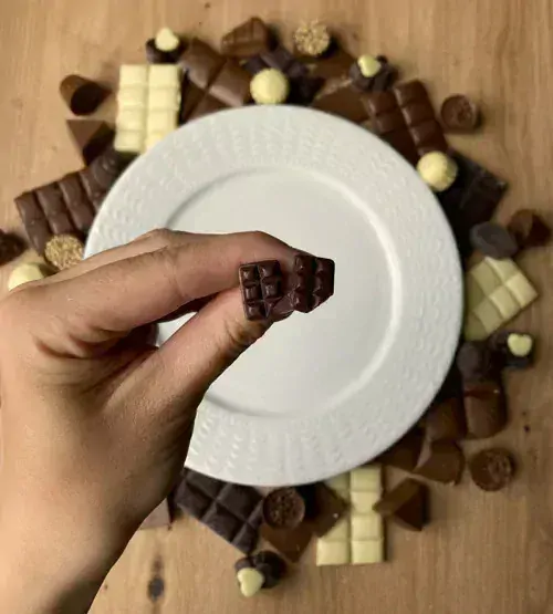 Čokolády hořké (peckové náušnice)