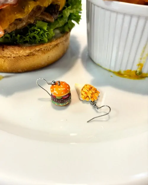 Hamburger a hranolky (visací náušnice)