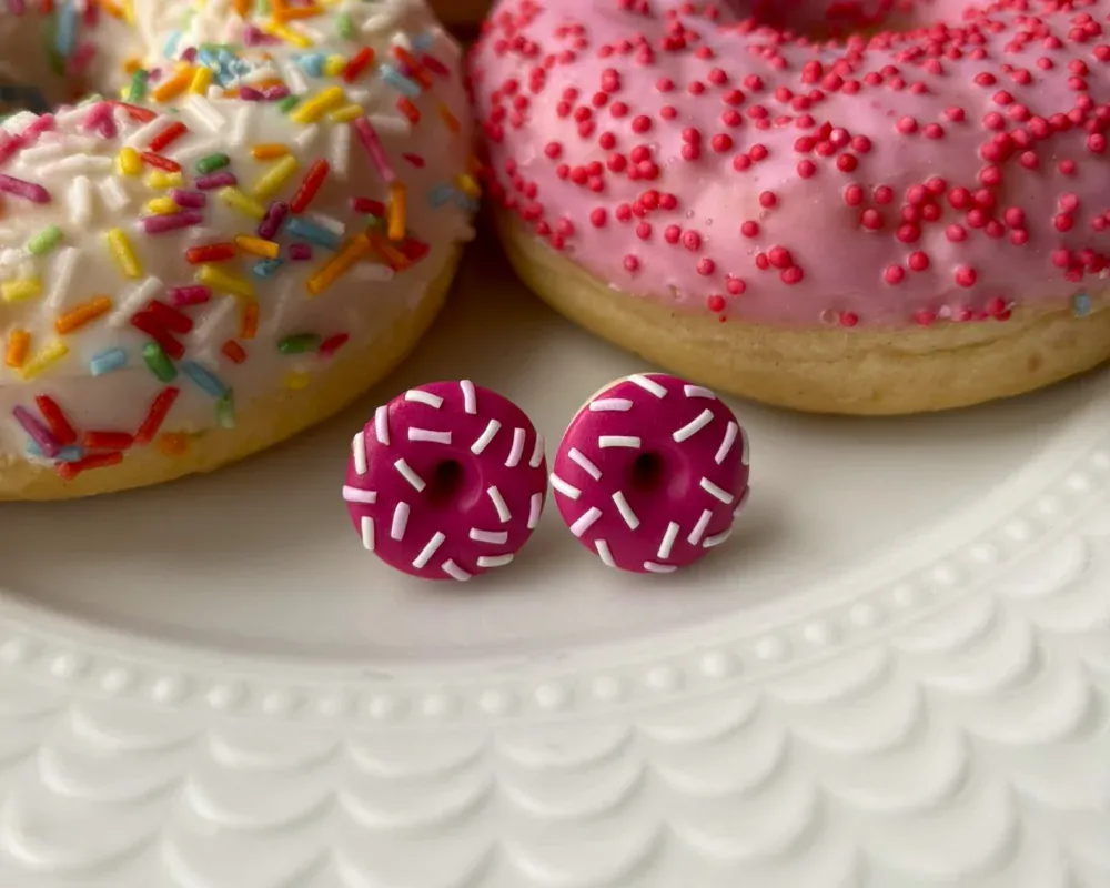 Donuty tmavě růžové (peckové náušnice)