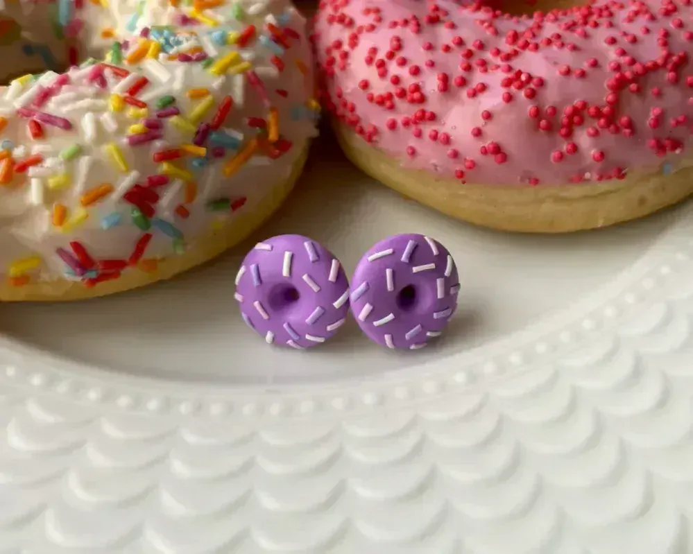 Donuty tmavě fialové (peckové náušnice)