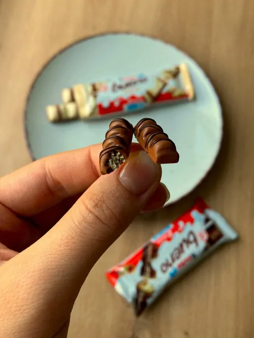 Kinder Bueno (peckové náušnice)