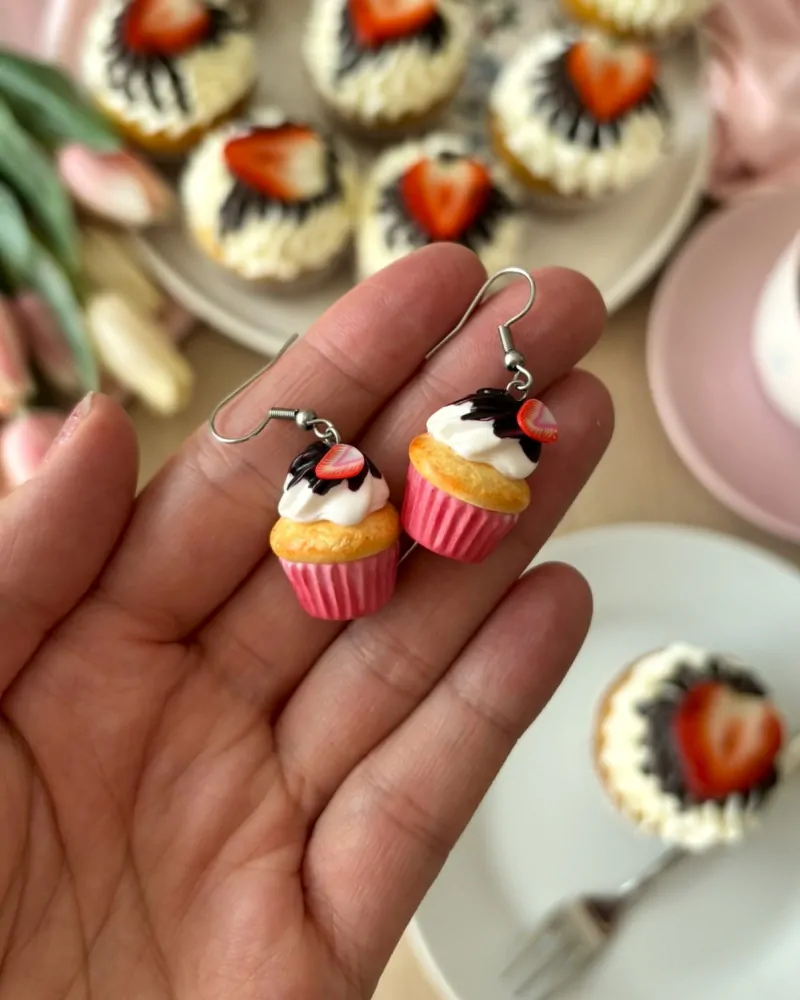 Náušnice DEWEWE dva cupcaky (visací náušnice)