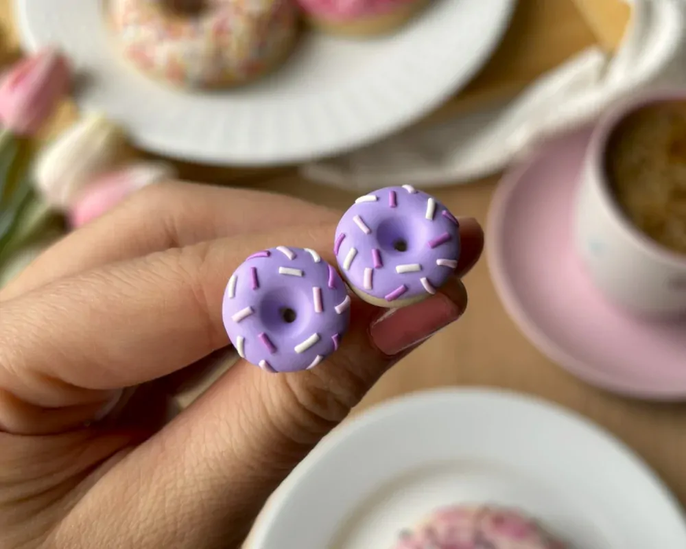 Donuty světle fialové (peckové náušnice)