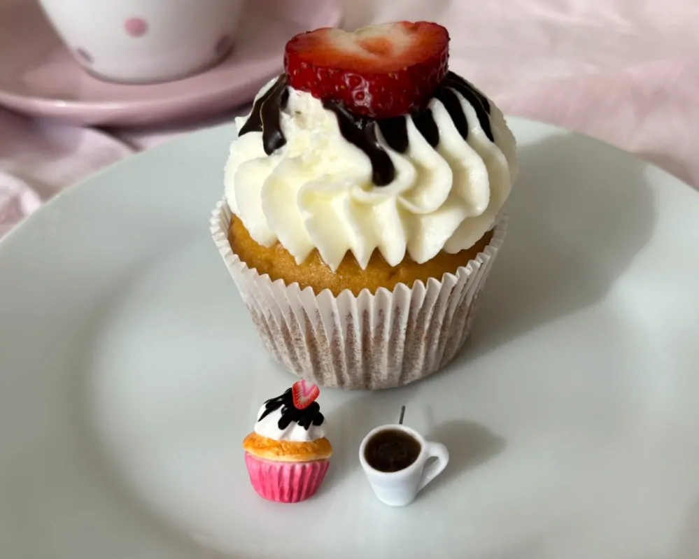 Náušnice DEWEWE cupcake a káva (peckové náušnice)