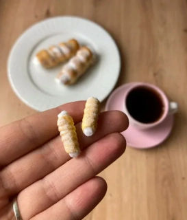 Kremrole (peckové náušnice)