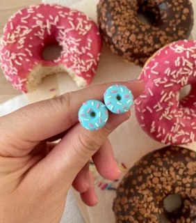 Donuty šmoulové s poskypkou (peckové náušnice)
