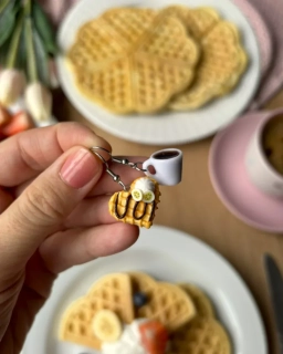 Banánová waffle s kávou (visací náušnice)