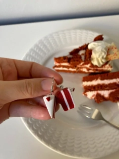 Red Velvet se srdíčky (visací náušnice)