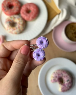 Donuty světle fialové (visací náušnice)