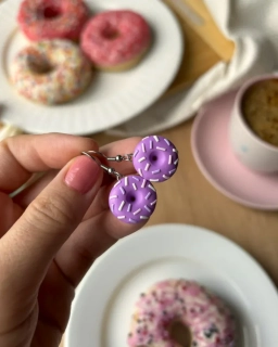 Donuty tmavě fialové (visací náušnice)